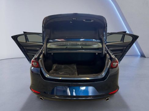 Used 2021 MAZDA MAZDA3 s image 11