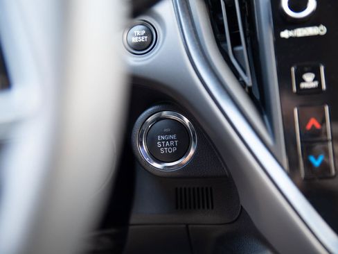 Used 2024 Subaru Crosstrek 2.5i Limited image 12