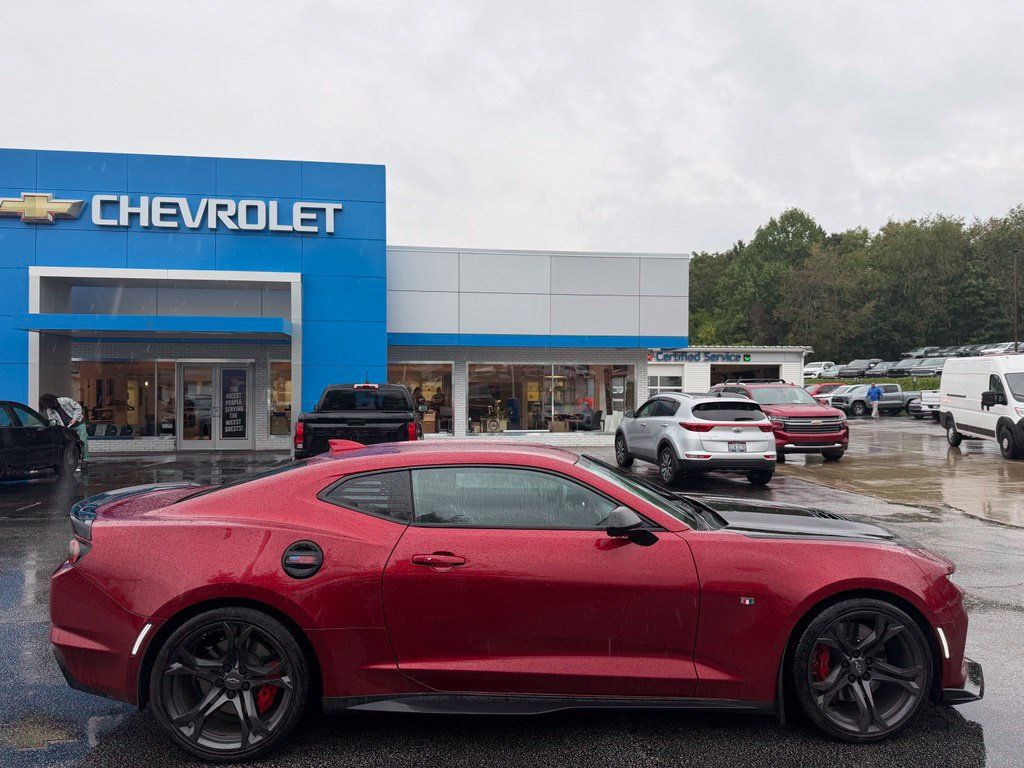 Used 2023 Chevrolet Camaro SS RWD image 2