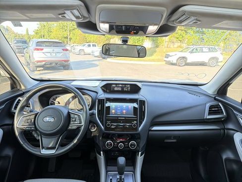 Used 2024 Subaru Forester Premium AWD/4WD image 19