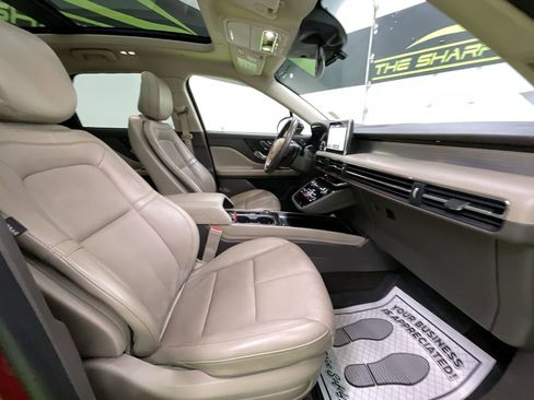 Used 2020 Lincoln Corsair AWD w/ Premium Package image 29