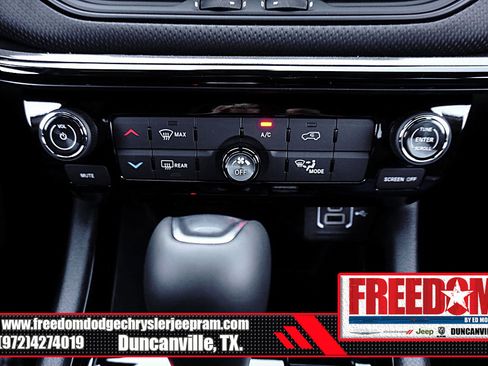 New 2026 Jeep Compass Latitude image 23