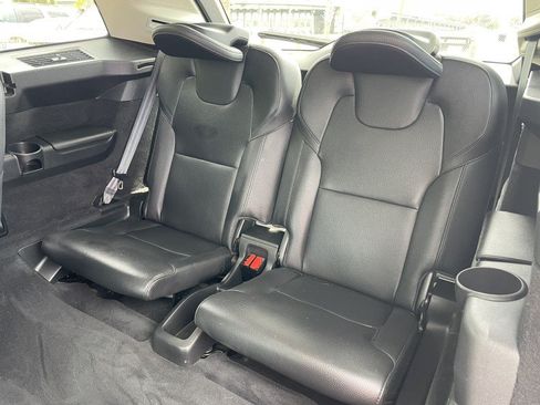 Used 2021 Volvo XC90 T6 Momentum w/ Protection Package Premier AWD/4WD image 14