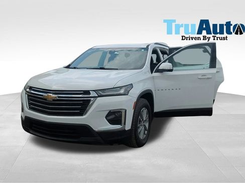 Used 2023 Chevrolet Traverse LT FWD image 10
