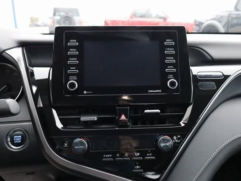 Used 2023 Toyota Camry SE image 22