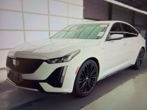 Used 2020 Cadillac CT5 V w/ Platinum Package AWD/4WD image 2