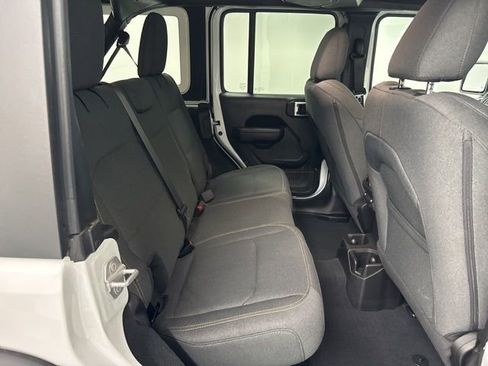 Used 2024 Jeep Wrangler Willys image 28