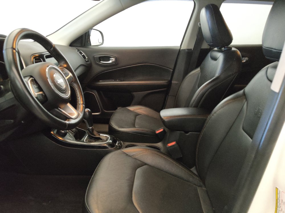 Used 2020 Jeep Compass Limited AWD/4WD image 17