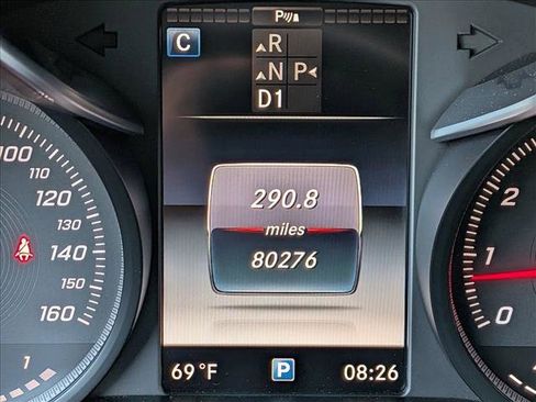 Used 2017 Mercedes-Benz GLC 300 4MATIC image 9