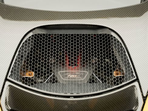 Used 2018 McLaren 720S Performance RWD image 53