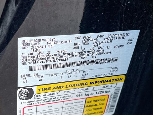 Used 2024 Ford Expedition Max XLT AWD/4WD image 32