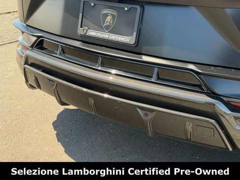 Used 2023 Lamborghini Urus Performante AWD/4WD image 18