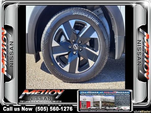 Certified 2025 Nissan Kicks SV image 10