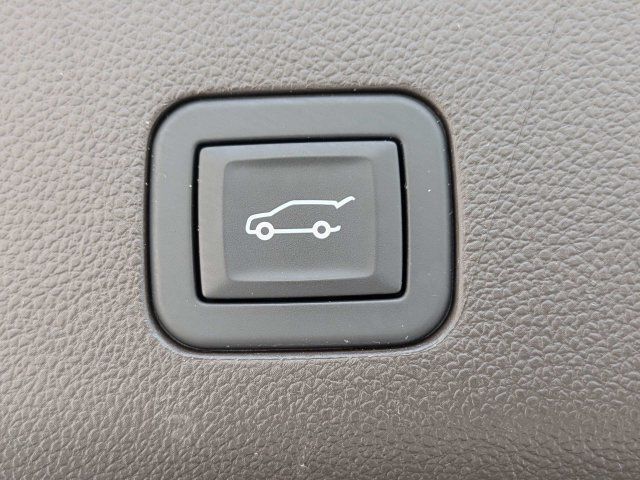 Used 2024 Chevrolet Tahoe LT AWD/4WD image 13