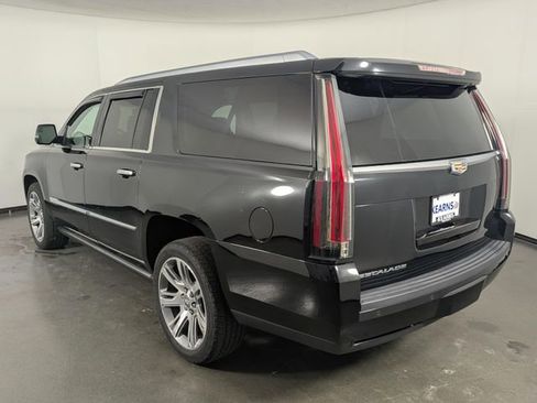 Used 2015 Cadillac Escalade ESV Premium image 6
