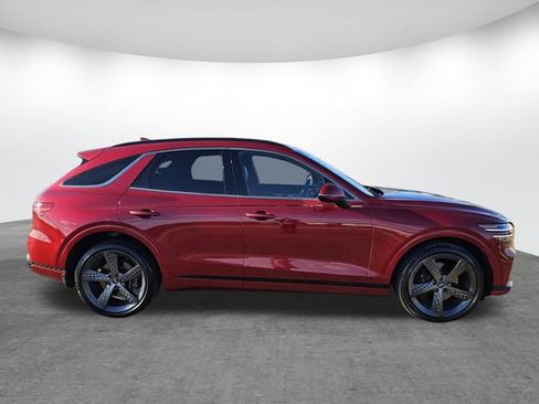 Used 2022 Genesis GV70 3.5T Sport w/ Sport Prestige Package image 3