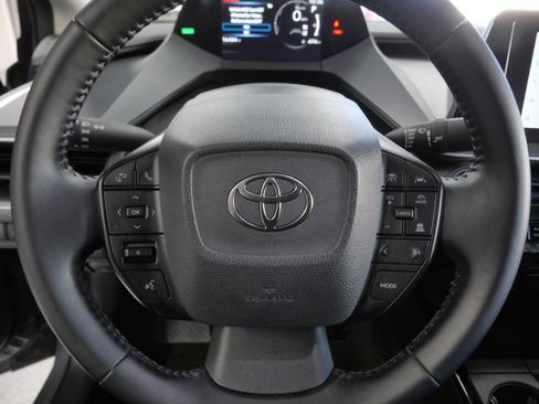 Certified 2025 Toyota Prius LE image 26