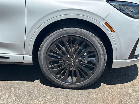 New 2026 Lincoln Corsair Premiere FWD image 13