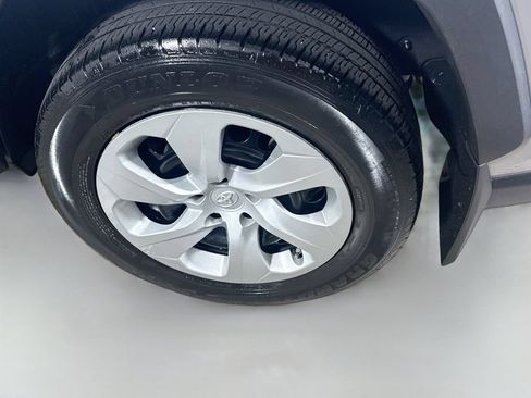 Certified 2023 Toyota RAV4 LE FWD image 28