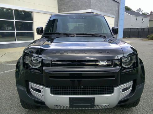 Used 2024 Land Rover Defender 110 S AWD/4WD image 10