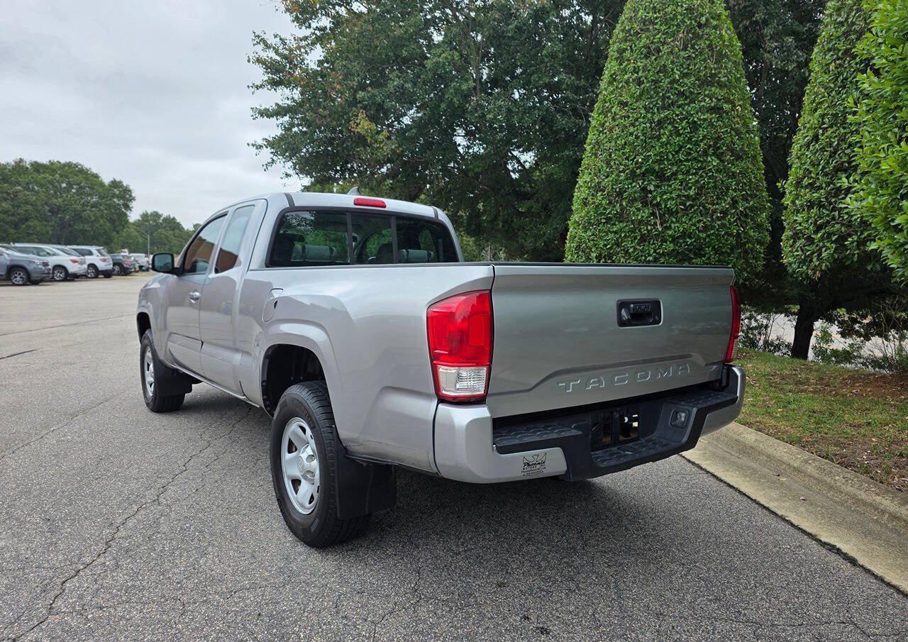 Used 2016 Toyota Tacoma SR w/ SR Convenience Package RWD image 3