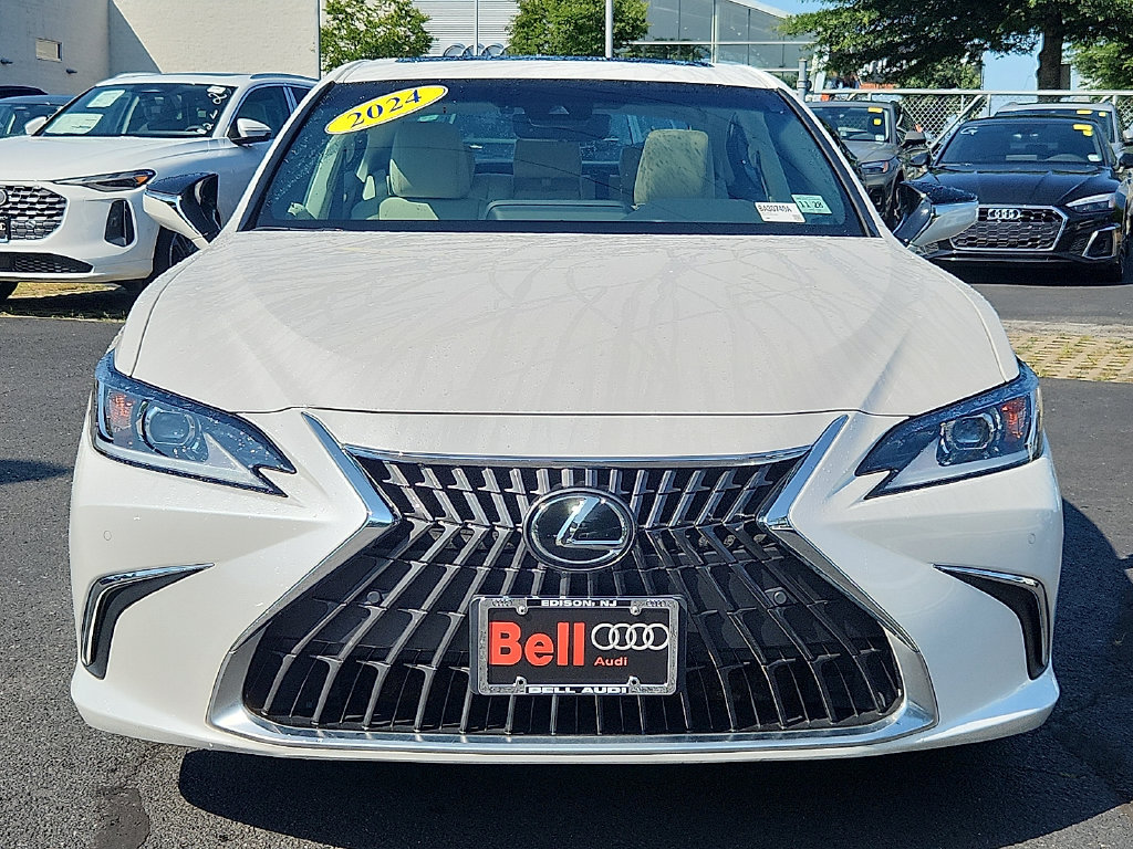 Used 2024 Lexus ES 350 w/ Premium Package FWD image 8