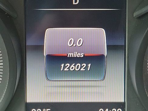 Used 2015 Mercedes-Benz C 300 4MATIC Sedan image 21