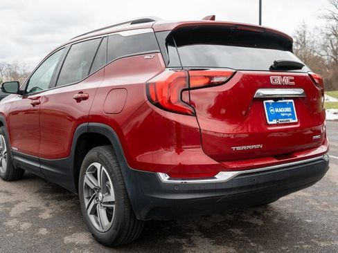 Used 2021 GMC Terrain SLT w/ Infotainment Package II image 8