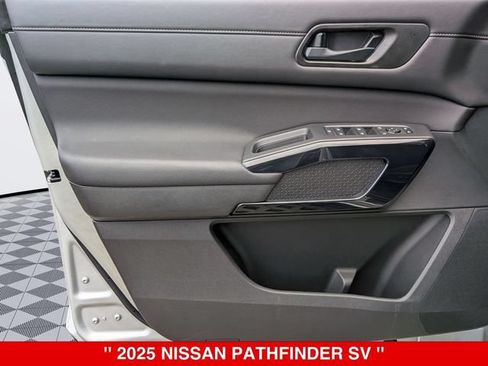 Certified 2025 Nissan Pathfinder SV AWD/4WD image 11