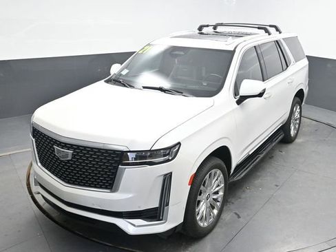 Used 2021 Cadillac Escalade Premium Luxury image 32