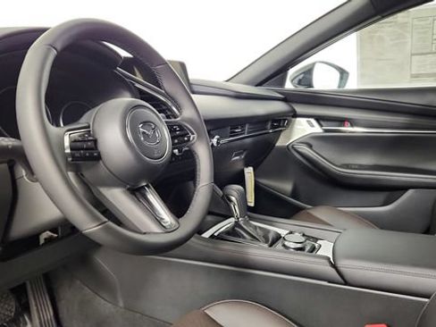 New 2025 MAZDA MAZDA3 Hatchback w/Premium Plus Pkg AWD/4WD image 12