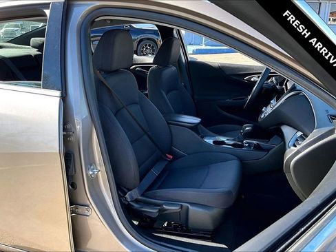 Used 2023 Chevrolet Malibu LT image 27