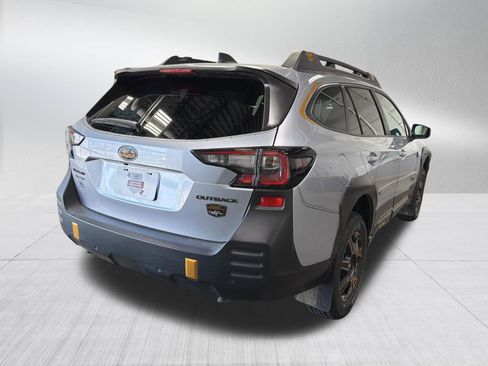 Used 2025 Subaru Outback Wilderness AWD/4WD image 7