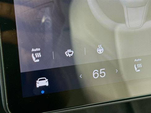 Used 2023 Tesla Model Y Long Range image 20