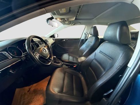 Used 2017 Volkswagen Jetta SEL image 21