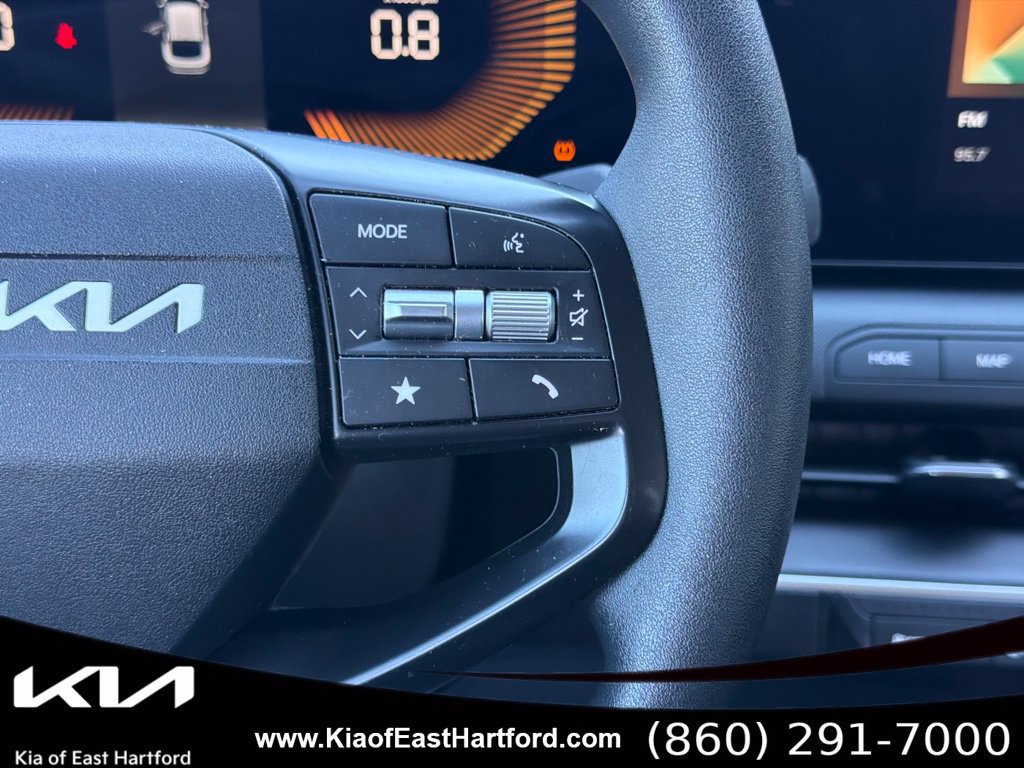 Used 2025 Kia K4 FWD image 26