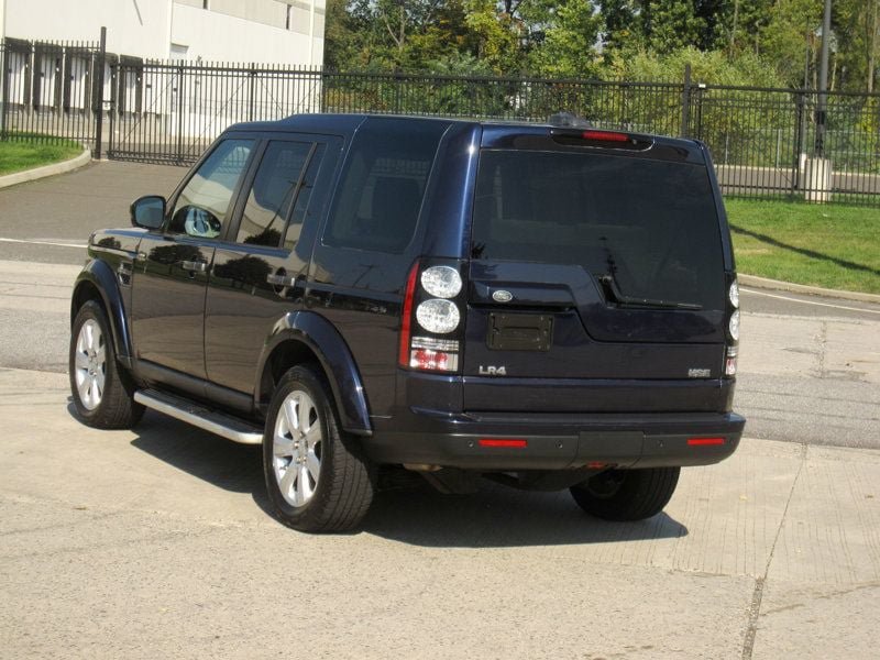 Used 2016 Land Rover LR4 HSE AWD/4WD image 12