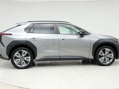 Used 2023 Subaru Solterra AWD image 4