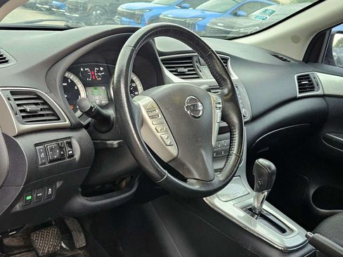 Used 2014 Nissan Sentra SR w/ Premium Package FWD image 2