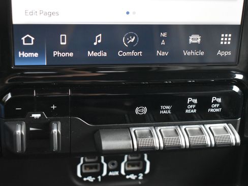 Certified 2024 RAM 3500 Laramie w/ Night Edition image 28