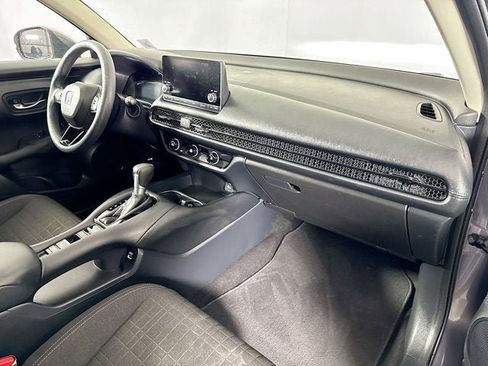 Used 2023 Honda HR-V LX image 25