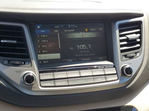 Used 2016 Hyundai Tucson Limited AWD/4WD image 22