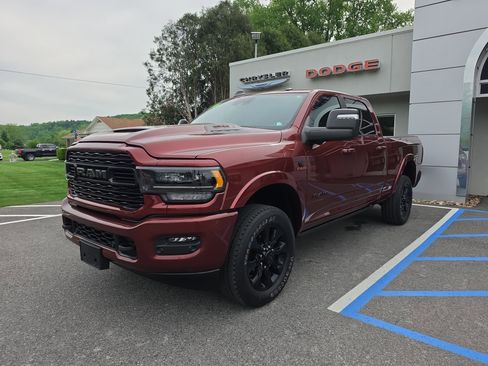 Used 2024 RAM 2500 Limited AWD/4WD image 7