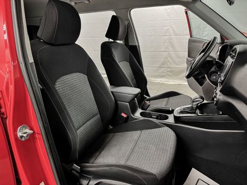 Used 2021 Kia Soul S image 10