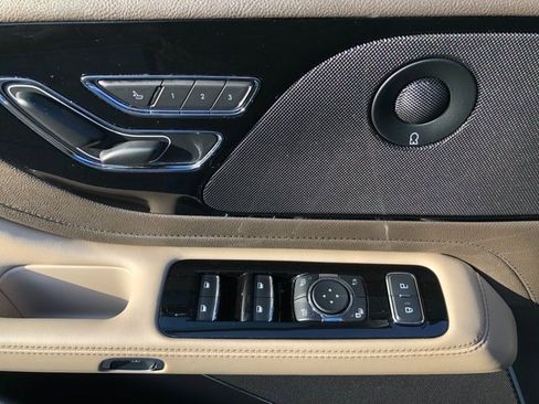 Used 2023 Lincoln Aviator Reserve w/ Elements Package Plus image 13