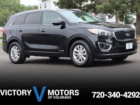 Used 2016 Kia Sorento LX AWD/4WD image 1