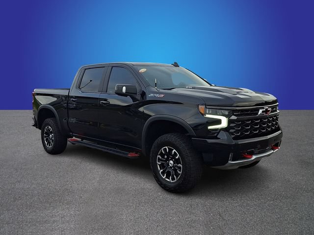Used 2025 Chevrolet Silverado 1500 ZR2 w/ Technology Package AWD/4WD image 3