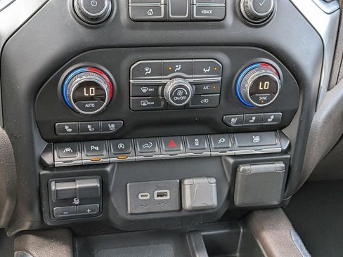 Used 2021 Chevrolet Silverado 1500 LTZ w/ Technology Package image 26