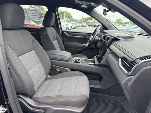 Certified 2025 GMC Acadia Elevation w/ LPO, Floor Liner Package FWD image 31