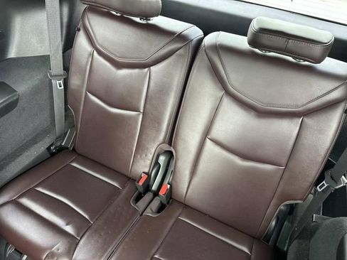 Used 2020 Cadillac XT6 Premium Luxury FWD image 12